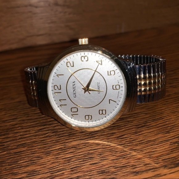 GENEVA Wrist Watch - Picture 2 of 3